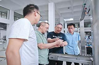 Zhejiang Huahai Pharmaceutical Co.,Ltd. and his delegation visited and inspected RIGAO Machinery CORP.,LTD.